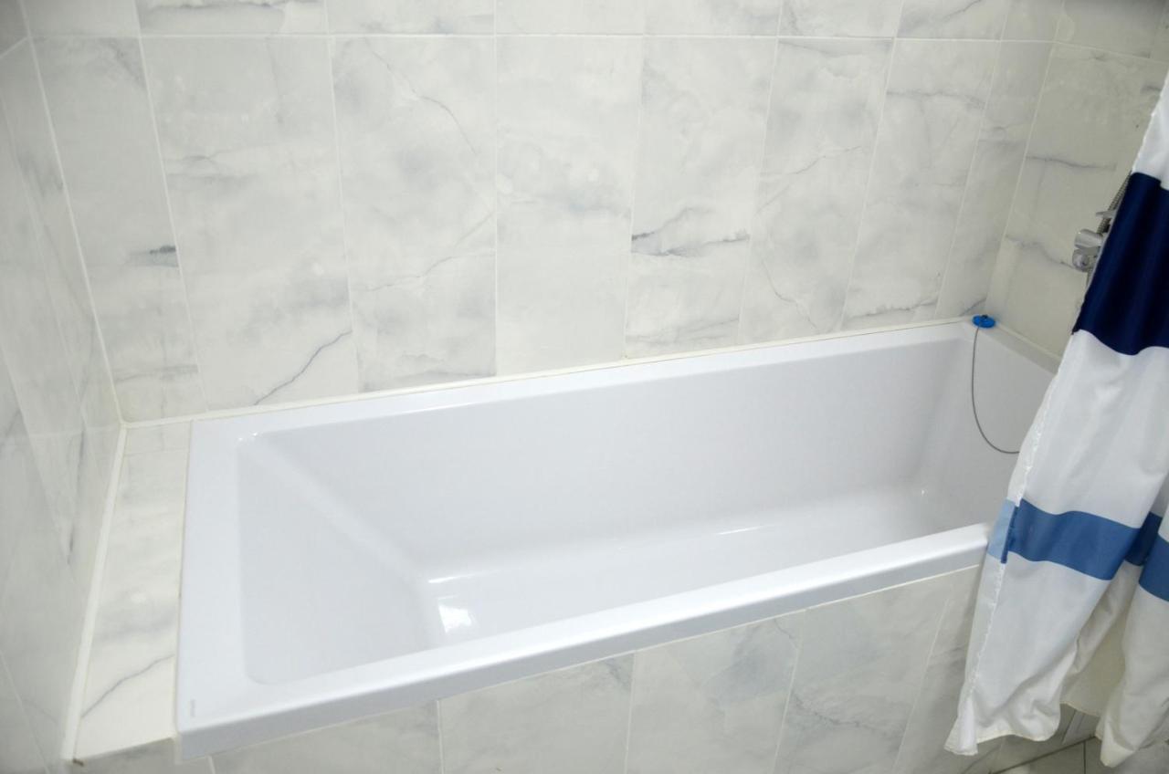 Apartment 30 Pearl On Saharova Street
